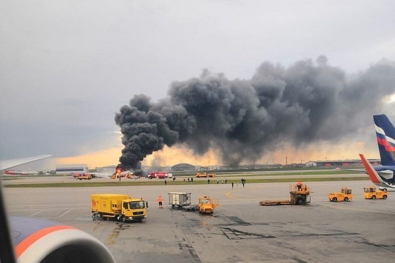 Tragedija u Šeremetjevu - U avio nesreći u Moskvi poginula 41 osoba (Video)