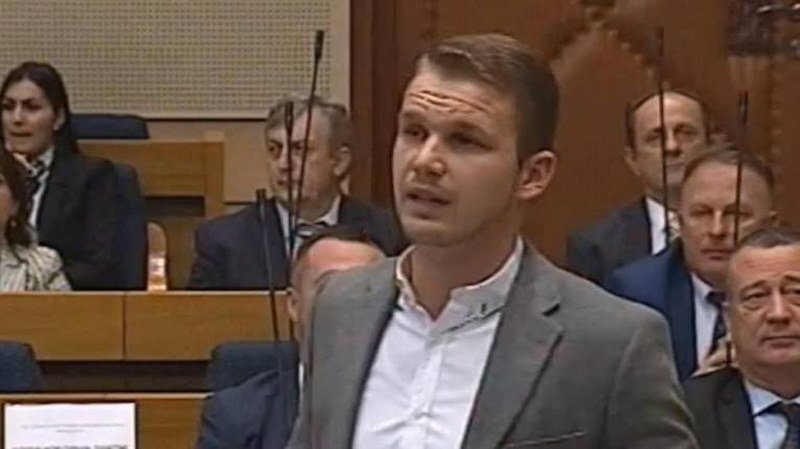 Narodni poslanik Draško Stanivuković - Imam dokaze o ubistvima u RS (Video)