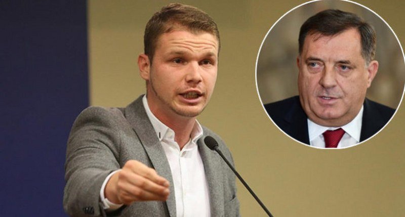Narodni poslanik Draško Stanivuković na stub strama stavio Milorada Dodika -Halo, druže, pukneš li se kad u glavu malo-