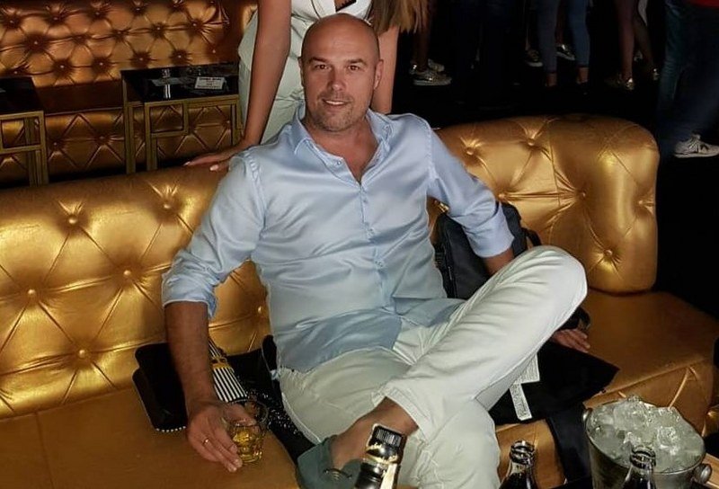 Podrška protestima porodica Memića i Dragičevića -Tegeltija treba da podnese ostavku kako bi istraga protiv njega bila profesionalna i nepristrasna-