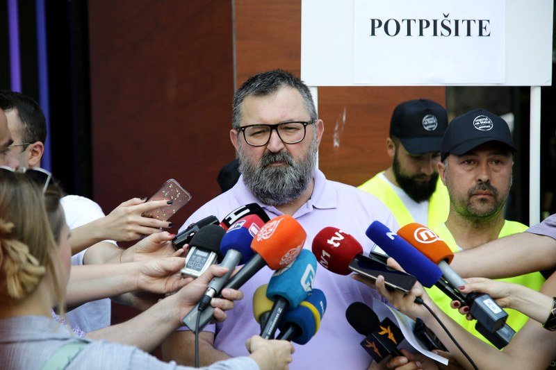 Dobar odziv u Sarajevu i Banja Luci - Građani potpisuju krivičnu prijavu protiv Milana Tegeltije (Video)