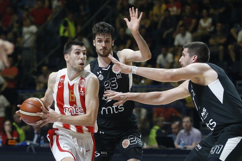 Finale plej - ofa šampionata Srbije - Šuterski obračun pripao Zvezdi, Trinkijeri isključen