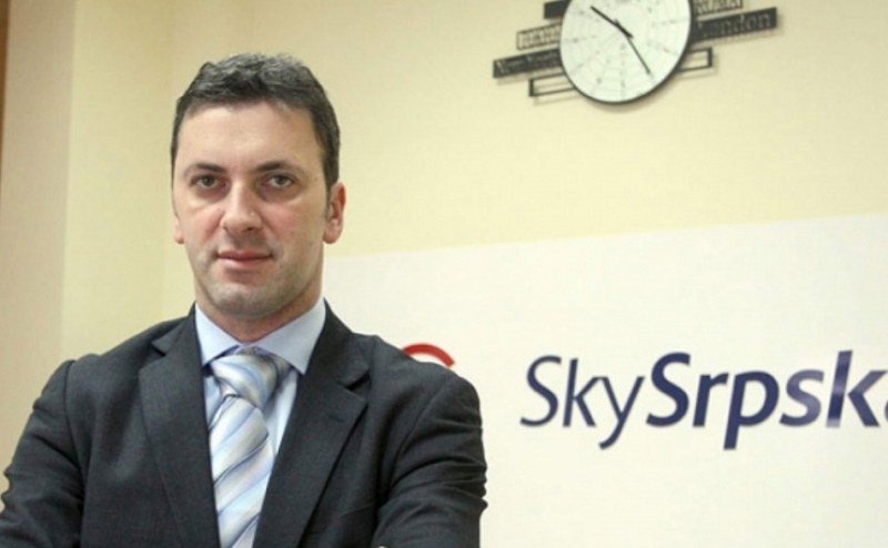 Iz -Aerodroma- u -Puteve-: Smijenjeni Zoran Injac savjetuje Nenada Nešića