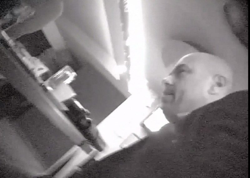 Njemački Die Tageszeitung o aferi -Potkivanje- Tegeltije - Mito pred skrivenom kamerom