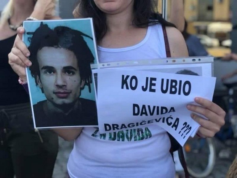 -Pravda za Davida- i Ljudi koji pale svijeće za Davida danas predaju zahtjev za sudsko odlučivanje o kriminalnim prekršajnim prijavama Lukačeve Hunte