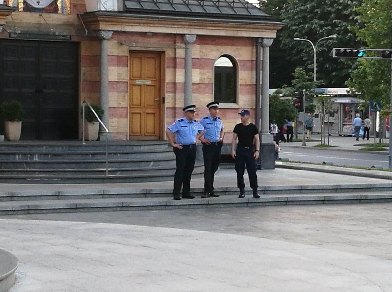 -Pravda za Davida- 439.dan: -Lukaču policijom braniš Crkvu od naroda i pretresaš Petrova kolica sa stvarima za perfomans -Nazad u budućnost-- (Video)