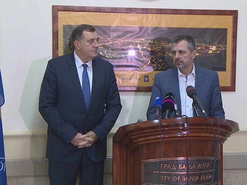 Dok bijaše, dobar nam bijaše - Dodik i SNSD -raskida- sa Radojičićem