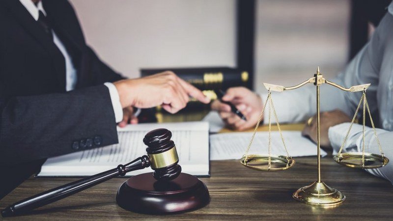 BiH - Sudije, tužioci i njihovi saradnici su kažnjavani, jer piju i skidaju se na radnom mjestu