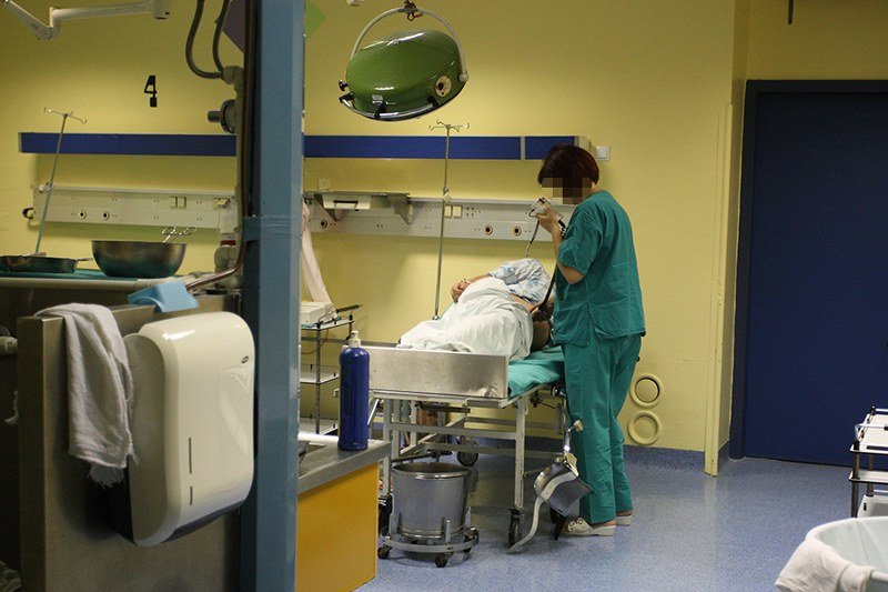 Tragična statistika porodjaja u Srpskoj - Bebe i majke umiru, doktori nedodirljivi