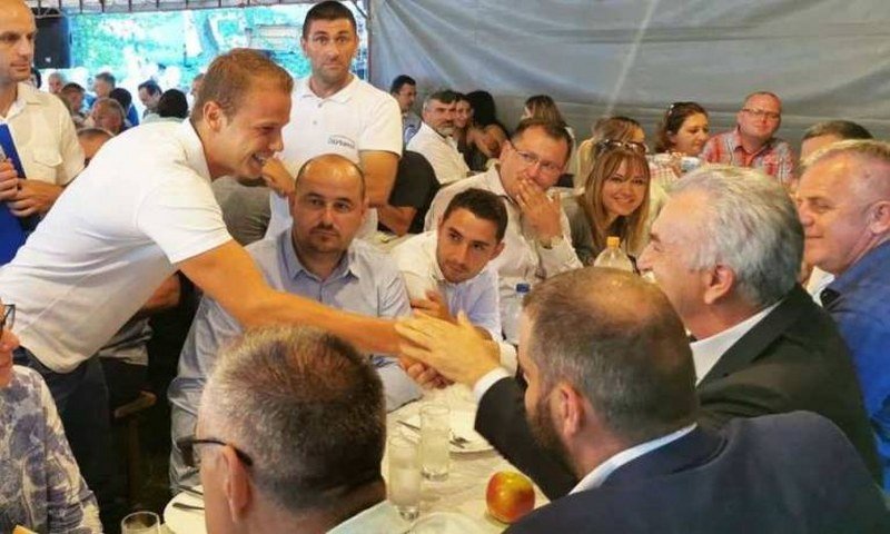 Srpska - Opozicija zbija redove - Sve učestaliji susreti Mirka i Draška