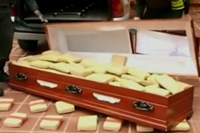 U mrtvačkim sanducima sakrili 300 kilograma droge
