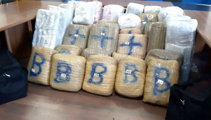 Kod vozača iz Dubrovnika našli 342 kg marihuane - On se pravdao da je oprema sportista iz Brazila