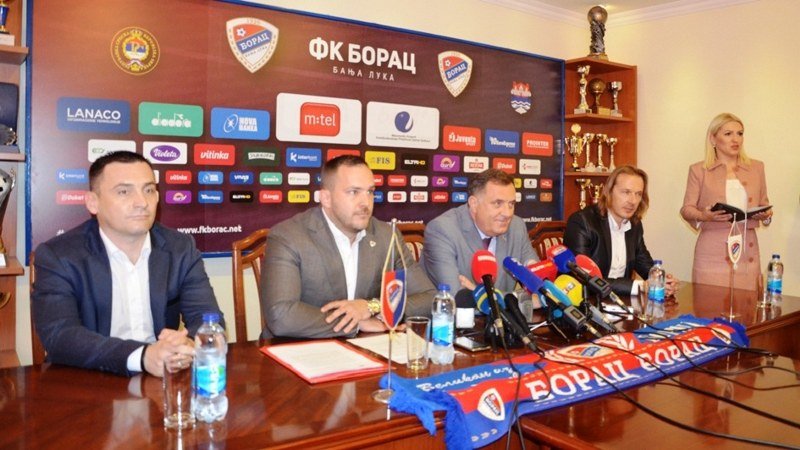Nakon telefonskog razgovora - Da li je Vlada RS uplatila milion maraka na račun Fudbalskog kluba Borac