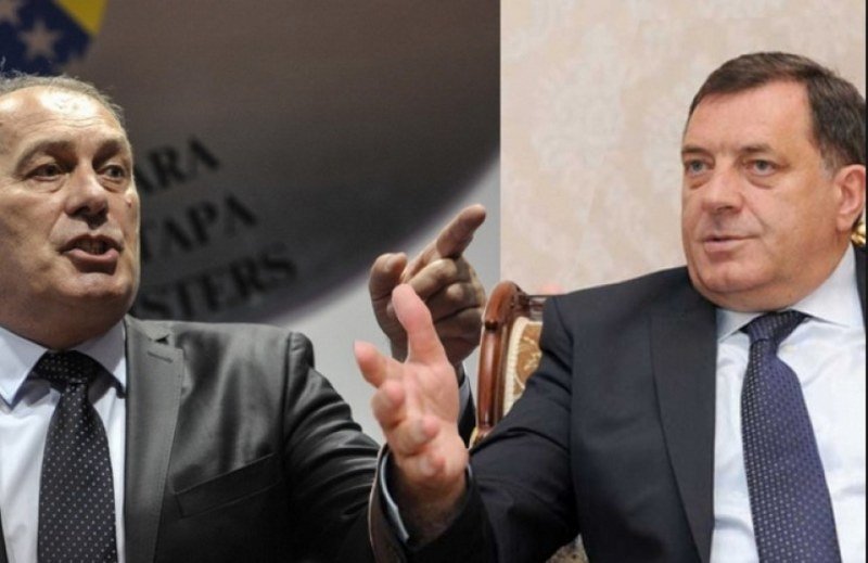 Dodik bi opet sa -izdajnicima i Bakirovim podanicima- ali ga koči jedan čovjek