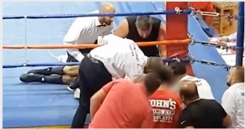 Još jedna smrt u ringu - Bugarski bokser preminuo usred borbe (Video)