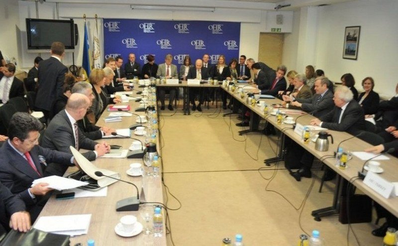 Ambasada SAD insistira na slanju ANP-a - Britanci ne žele praštati Dodiku