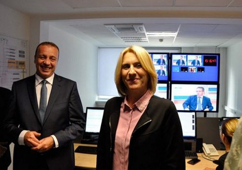 Pitanja za RTRS - Da li je Dara Cvijetić rekla Nedeljku Čubrilović kako su joj Dodik i Željka prijetili