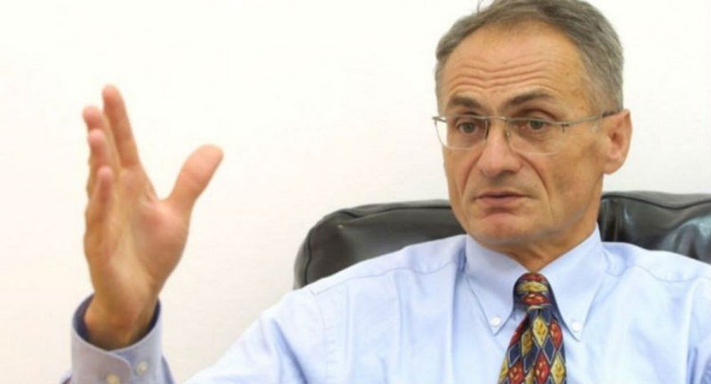 Branko Perić: Politika pustošenja