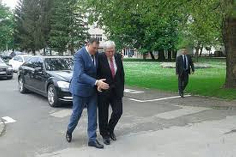 Pavić i DNS su primili mnogo javnih šamara od Dodika