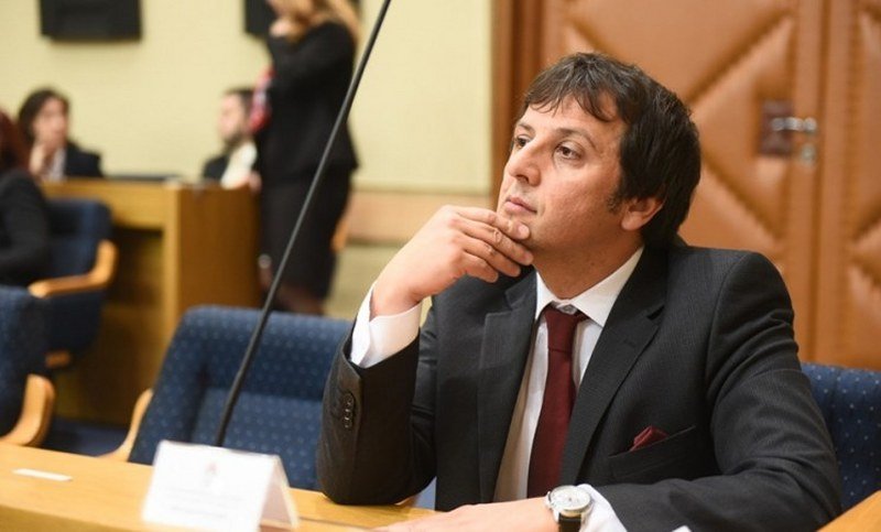 Dodikovi postupci su suicidni i autodestruktivni po Republiku Srpsku
