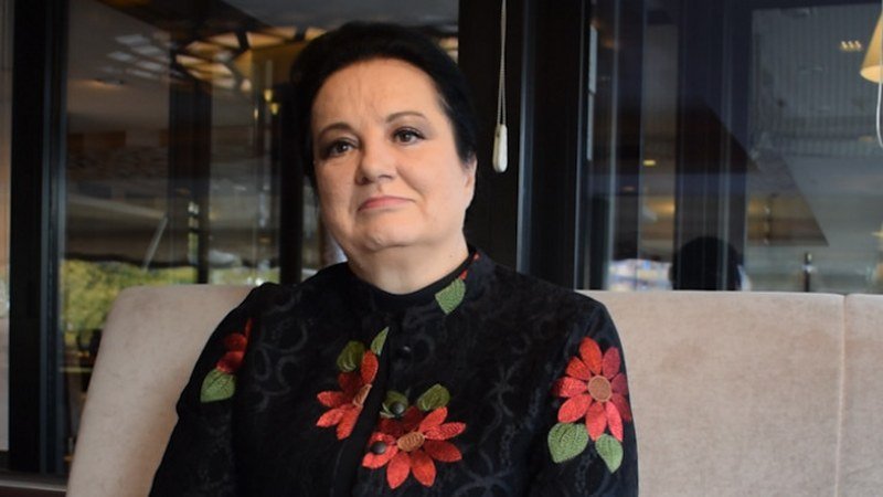 Cenić - Mi se ovdje ništa ne pitamo, a sinove niko ne da za državu (Video)