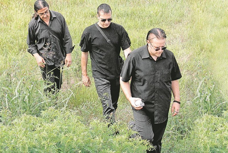 Iznova smo se vraćali na nasip u potrazi za Jelenom