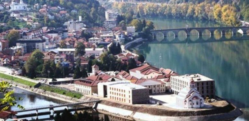 Vlast SNSD-a u Višegradu - Zatrpavaju bazen od skoro milion maraka (Video)