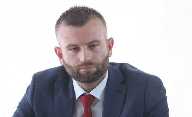 Banja Luka - Stojan Vukajlović, odbornik SNSD, prevarom postao vlasnik četiri stana, poslovnog prostora i vikendice