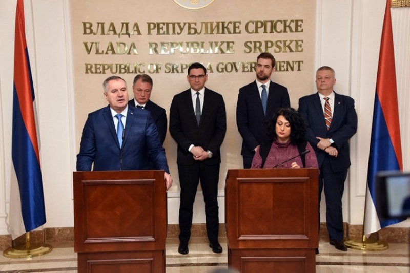 Višković i Klokić odbijaju sankcionisati Perovića