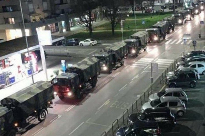 Vojska odvozi iz Bergama kovčege s tijelima umrlih u druge pokrajine (Video)