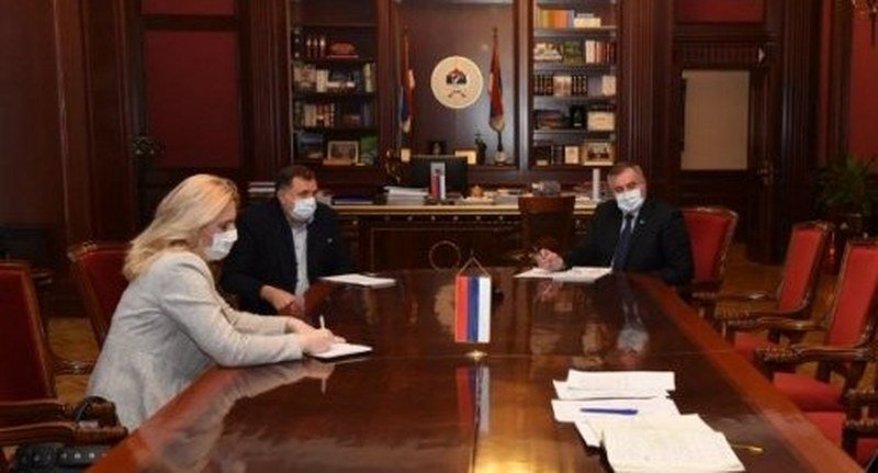 Slobodan Vasković - Vanredno stanje - Dan prvi - Uzurpacija