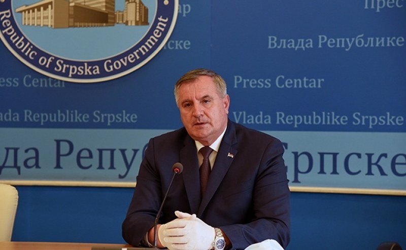 Ljiljana Kovačević - Prijeteljska trgovina Viškovića - Poljska bolnica koja nikome ne treba