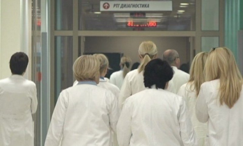 Ovo su uslovi za medicinare u RS da dobiju 1.000 maraka