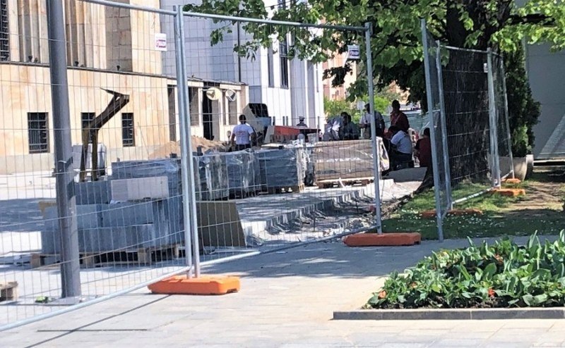 Ljiljana Kovačević - Rad bez zaštite ispod prozora predsjednice Željke Cvijanović