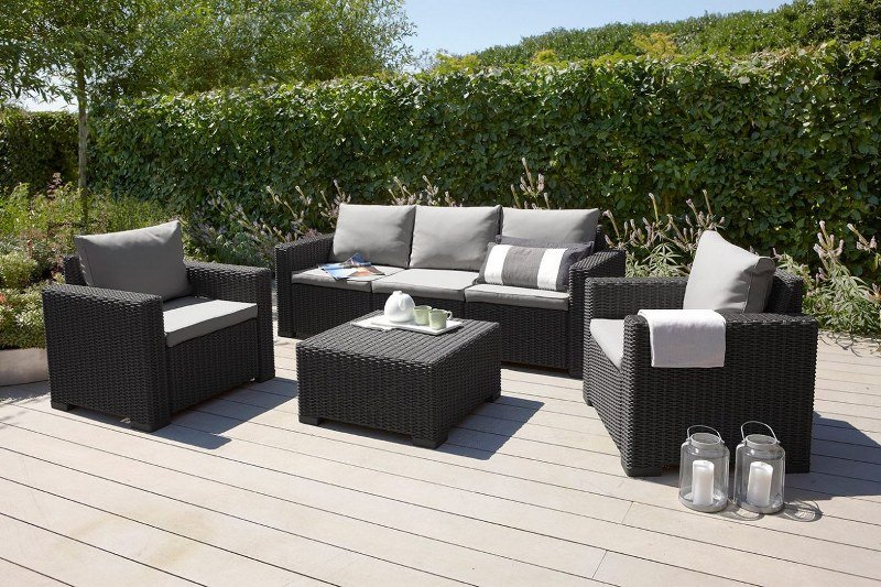 Vlast Srpske kupuje vrtni namještaj da odmori od korone