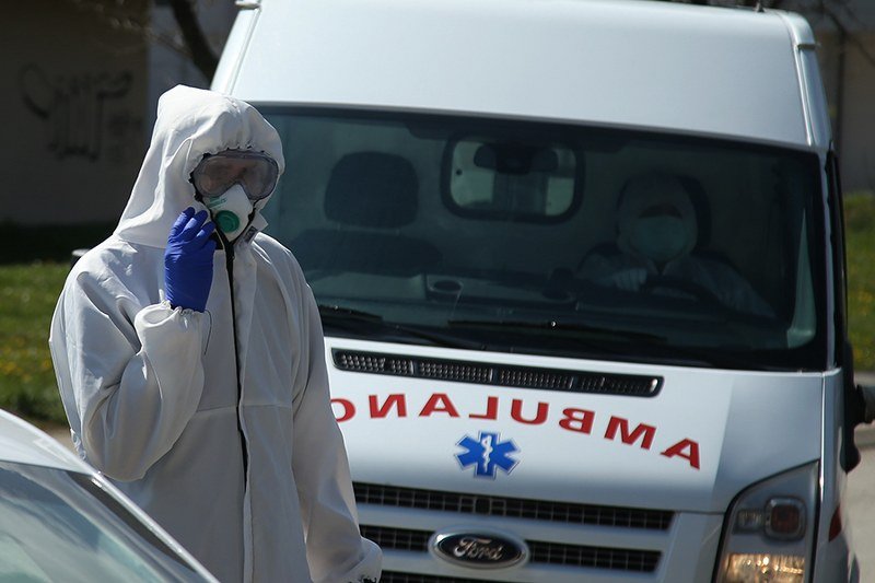 Tragedija - Otac, majka i kćerka od korone preminuli za tri dana