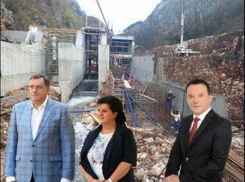 Strah Dodikovog Ministroida Golićeve od Dodikovog Kriminalca Mrde