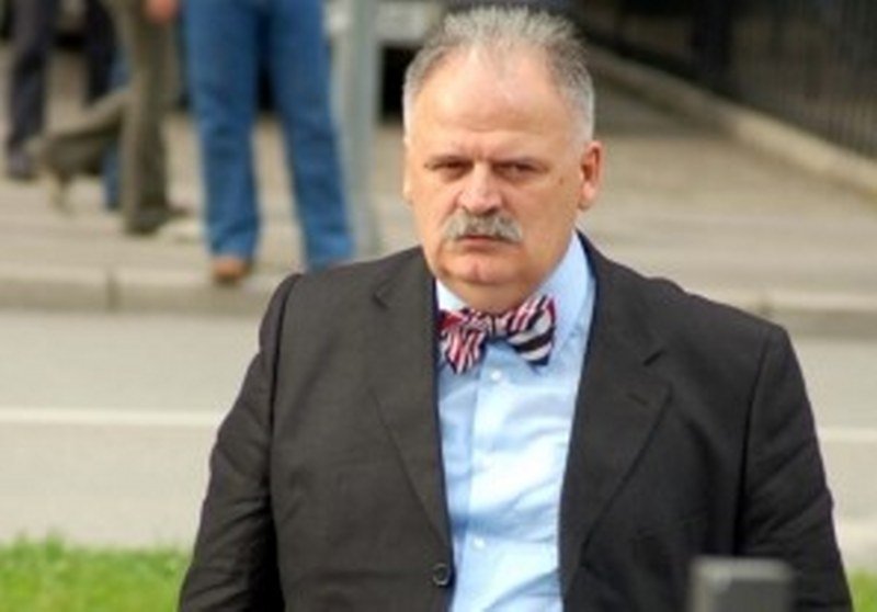 Desanka i Branko, kao maskote - Stanković se širi i na javnu površinu, malo mu bezakonja