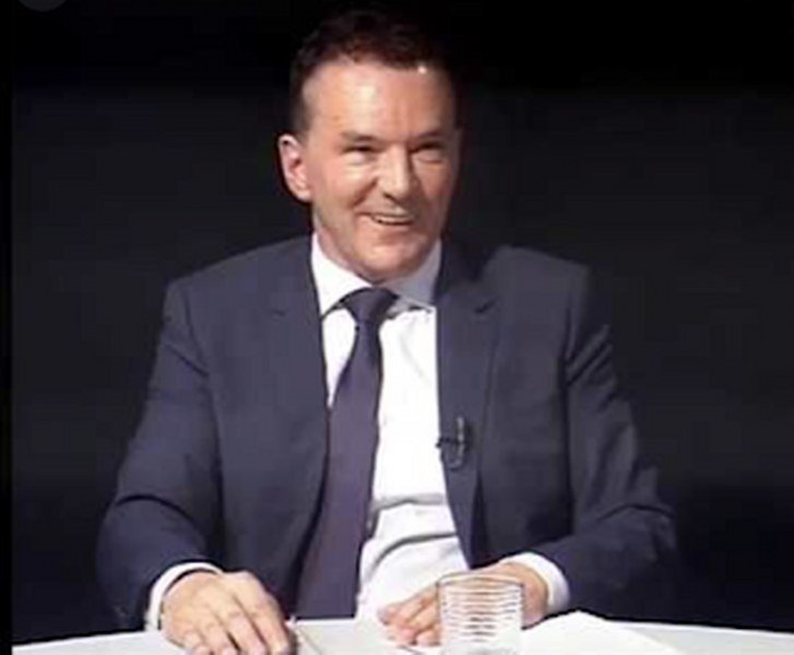 Gramzivi podli pokvarenjak Mrda nastavlja nemilice da pljačka Elektroprivredu RS