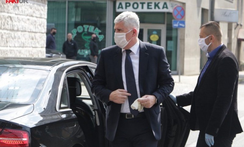 Hrvatski mediji objavili: Iako zaražen koronom Dragan Čović odmara na Mljetu?