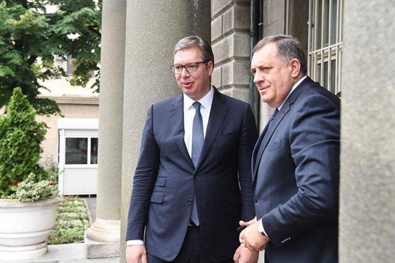 Otkriveno - Vučić poslao policajce u Banja Luku kako bi pomogli Dodiku da dobije izbore (Video)