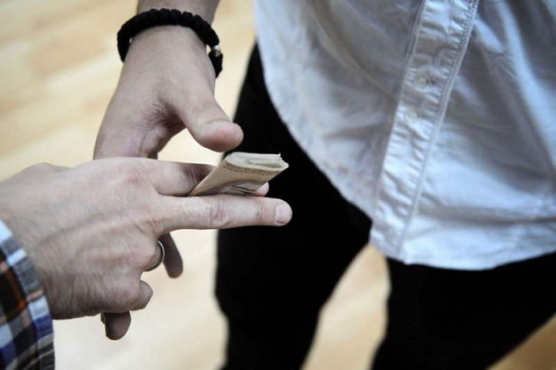 Inspektori Poreske uprave RS optuženi za primanje mita