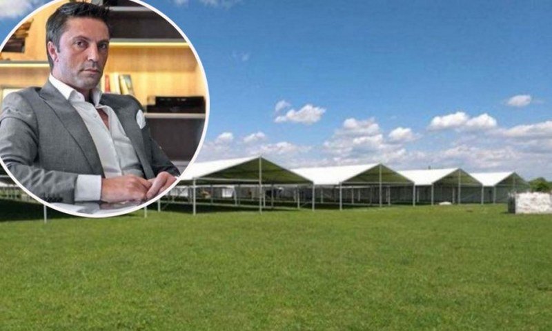 Leteći polovni šator na kojem je ukradeno 2,5 mil. KM nije prodat nikome i dalje je u Bratuncu (Foto)