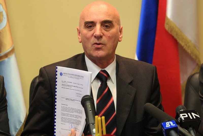 Sramotna odluka: Komora oslobodila Čizmovića za šamaranje kolegice
