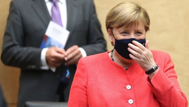 Ljudi se neće moći viđati kao prije zbog virusa