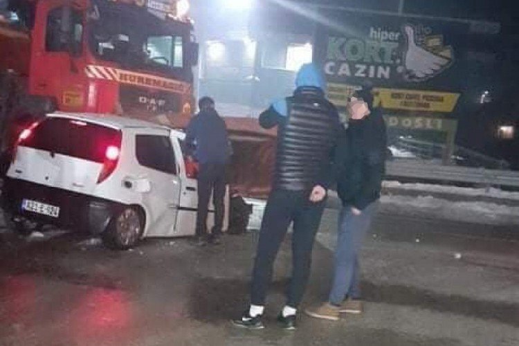 Preminuo i treći mladić nakon stravičnog sudara