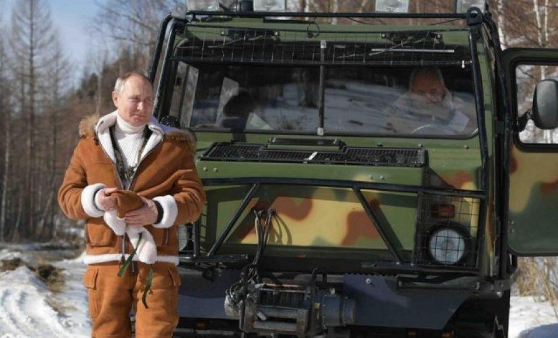 Putin uvijek nosi nuklearnu torbu