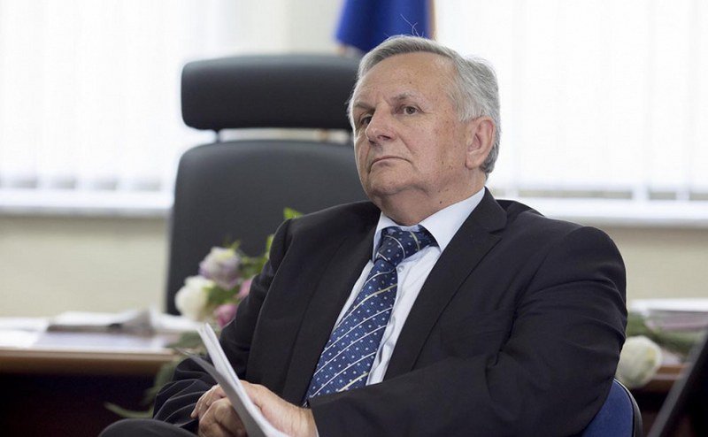 Nasilnik Vuković radio kao sudski izvršitelj i primao punu platu