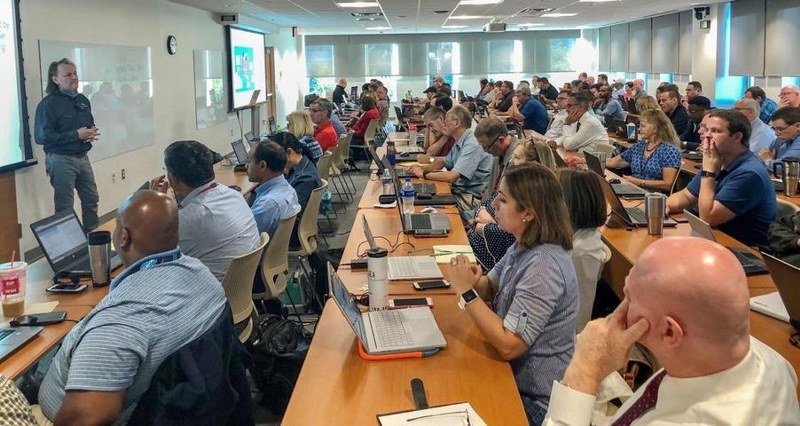 Slobodan Stanković pokušao da uništi Zorana Tadića, ali je uspio demolirati Privredni sud, Poresku upravu RS