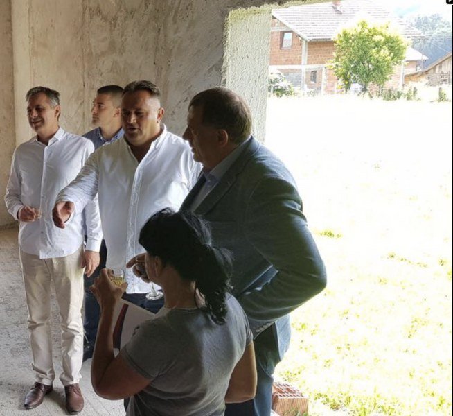 Dodik natjerao svoje kriminalce da, po kazni, čiste Banjaluku